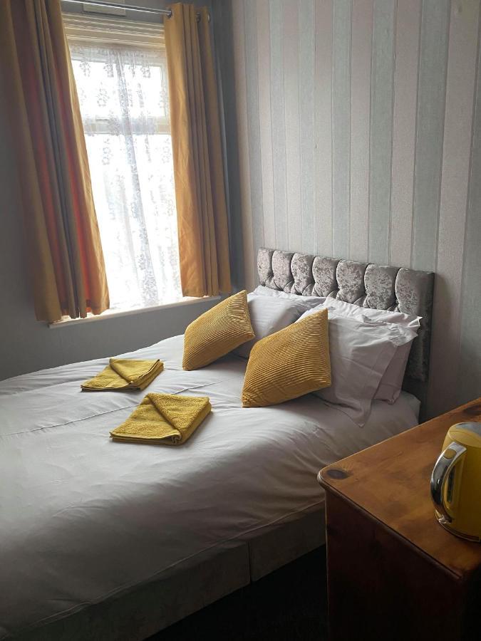 Hotel Jeanne Blackpool Exteriör bild